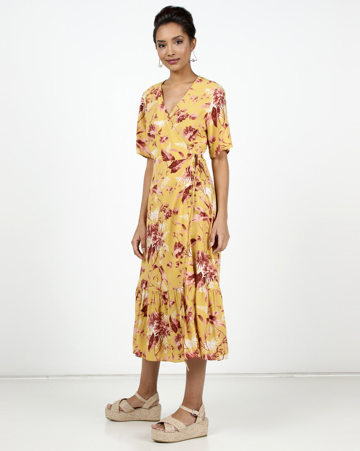 New Look Floral Tiered Hem Midi Dress Yellow | Zando