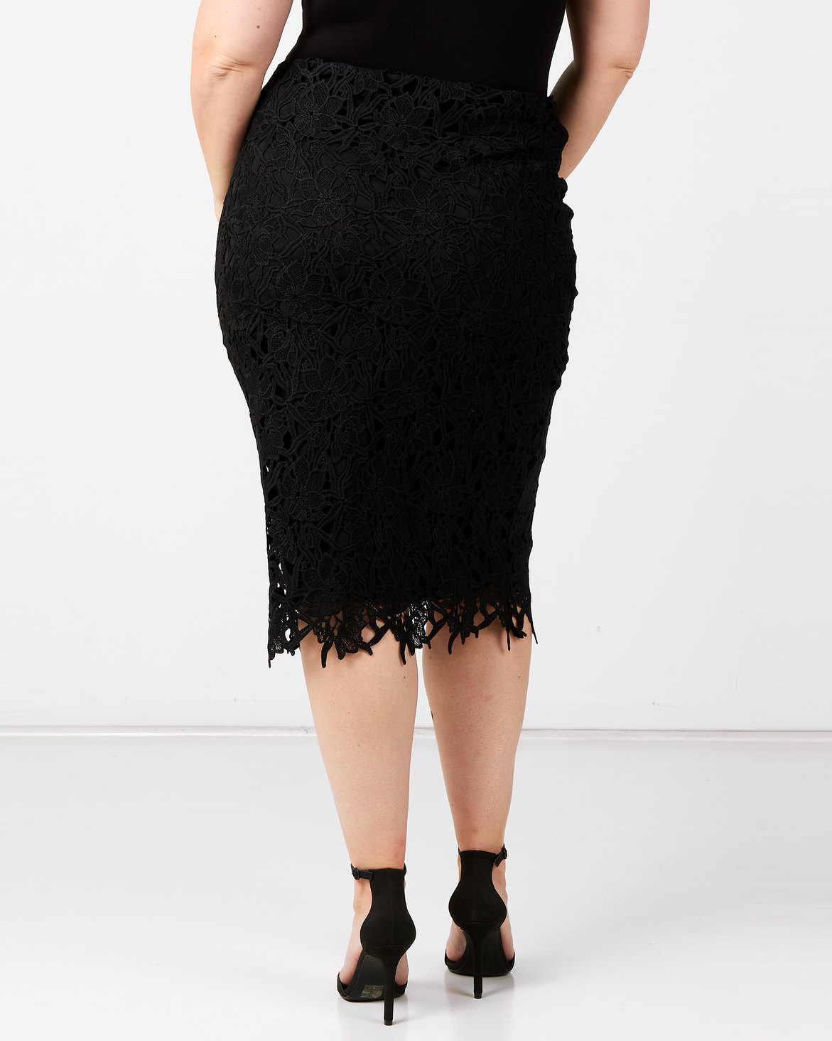 Queenspark Plus Collection Lace Woven Skirt Black | Zando