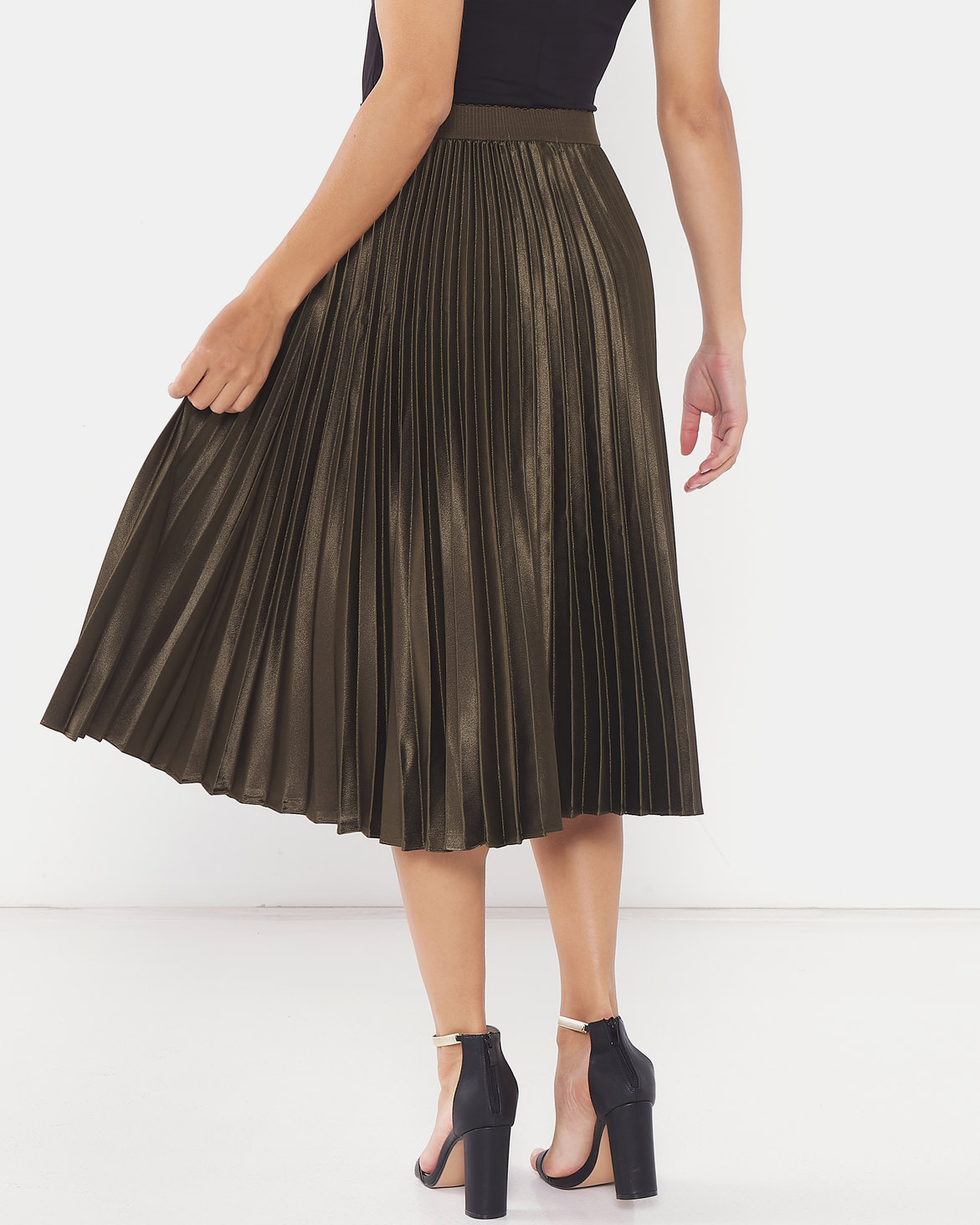 Miss Cassidy By Queenspark Pleated Satin Woven Skirt Fatigue | Zando