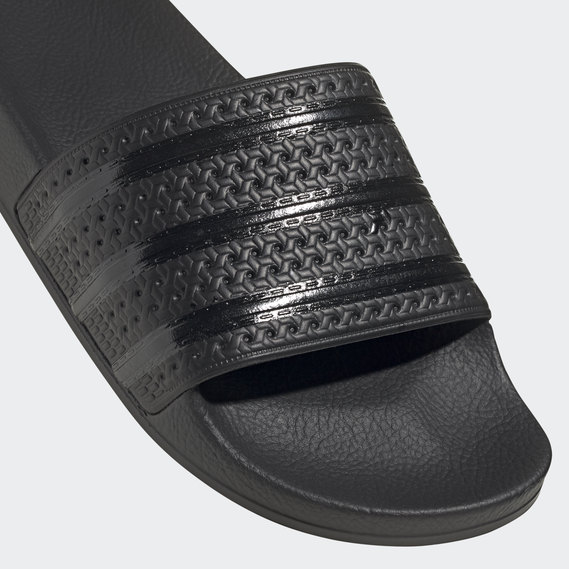 adidas adilette slides all black