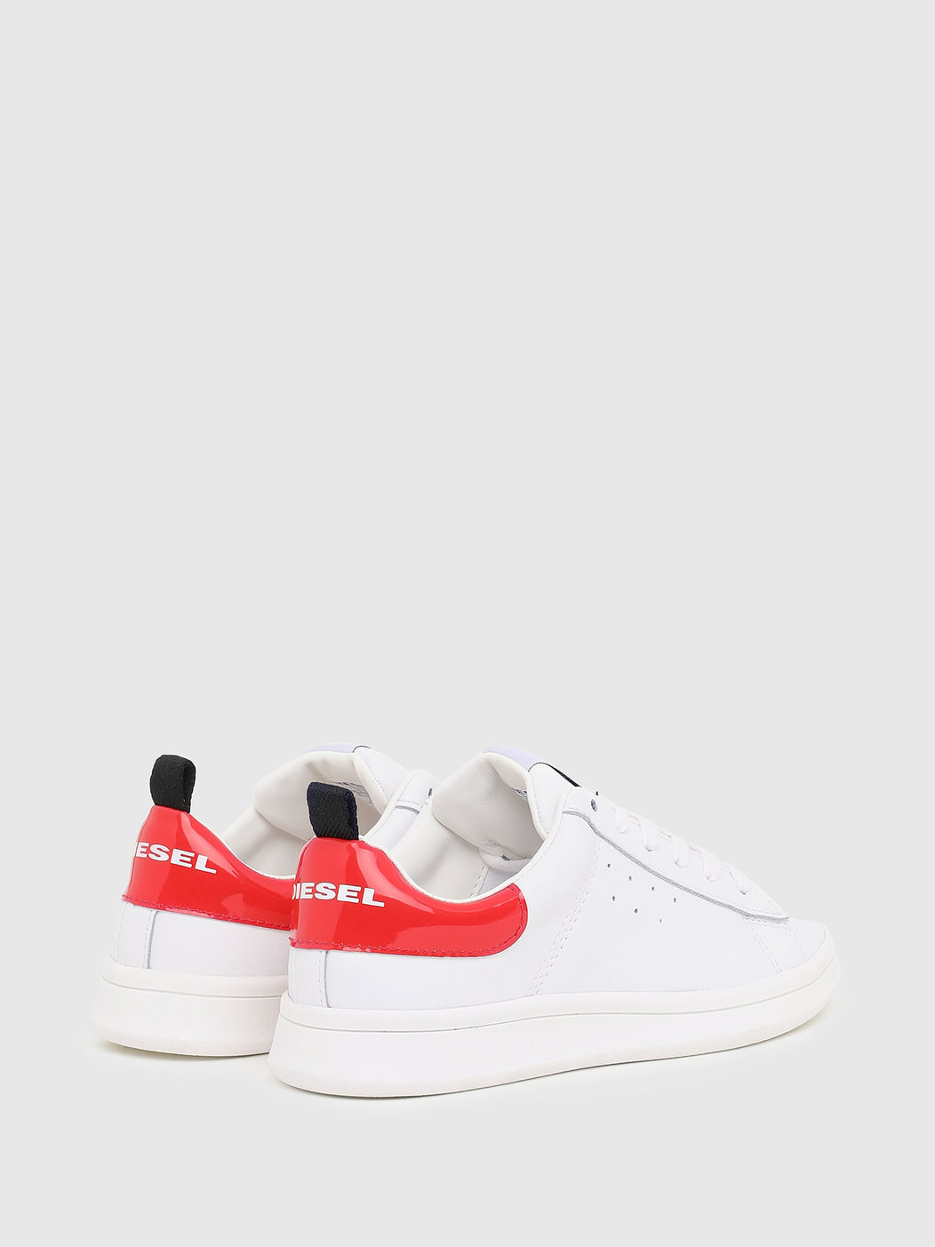 Low Sneakers With Contrasting Heel Tab