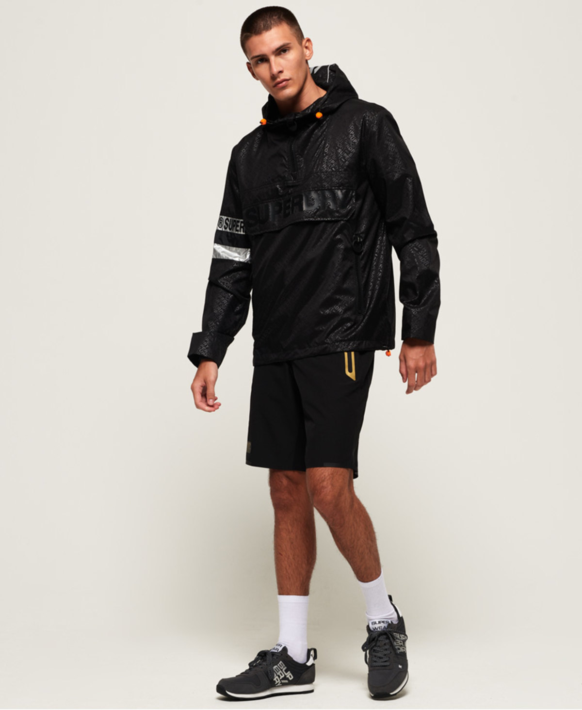 Sport Chase Overhead Jacket | Superdry