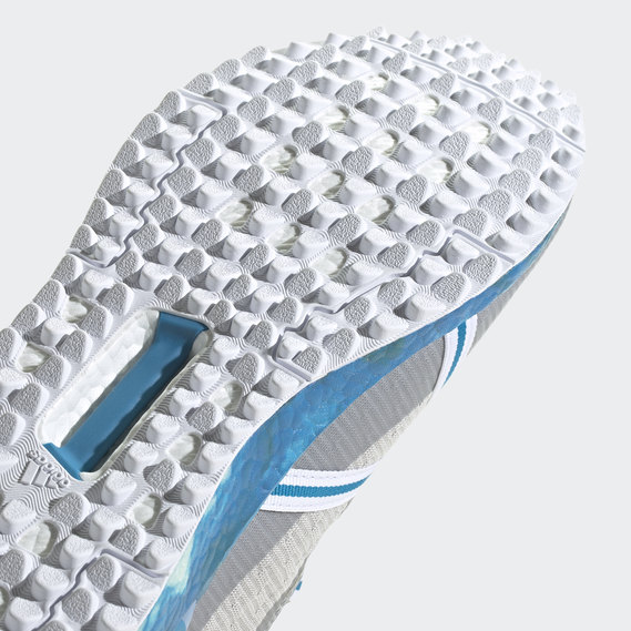 Solarthon Primeblue Limited-Edition Spikeless Golf Shoes