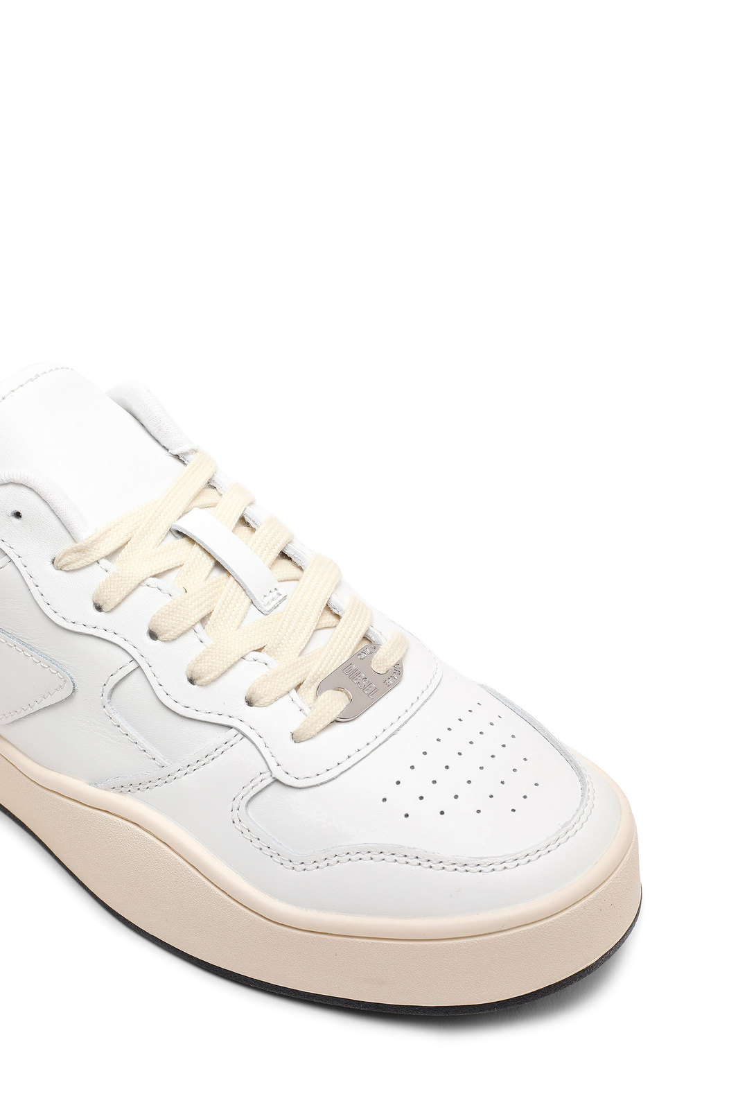 Leather Low-Top Sneakers With D Logo