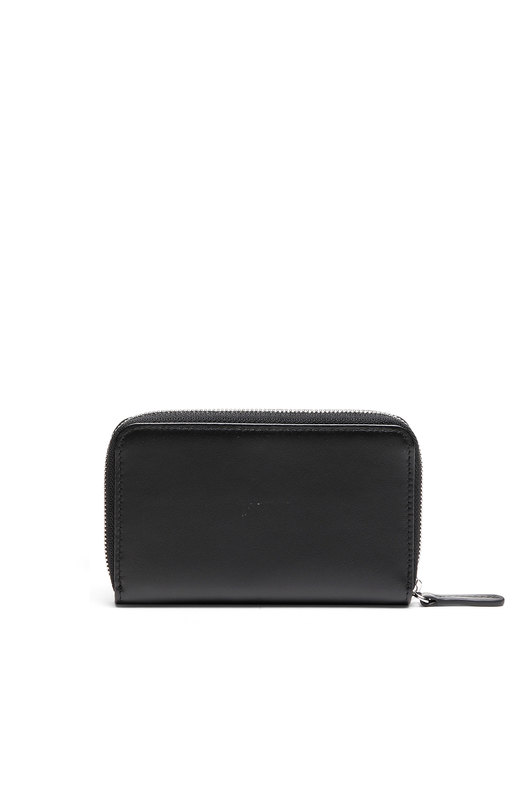 Wallet with D-plaque