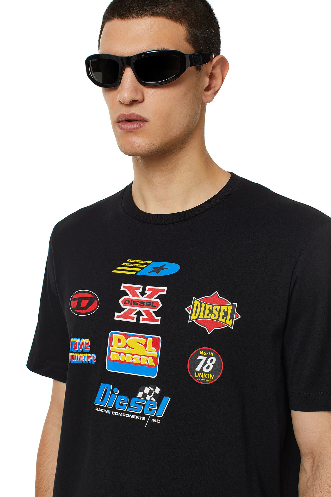 T-shirt with logo graphics