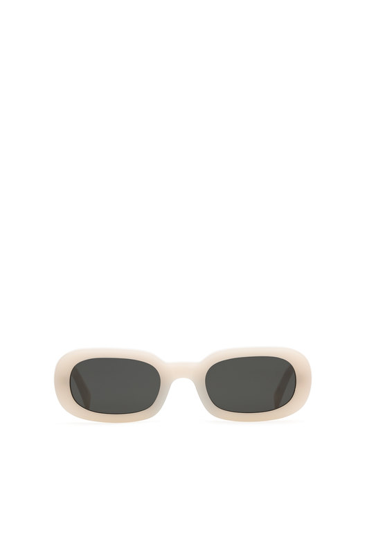 Iconic oval sunglasses