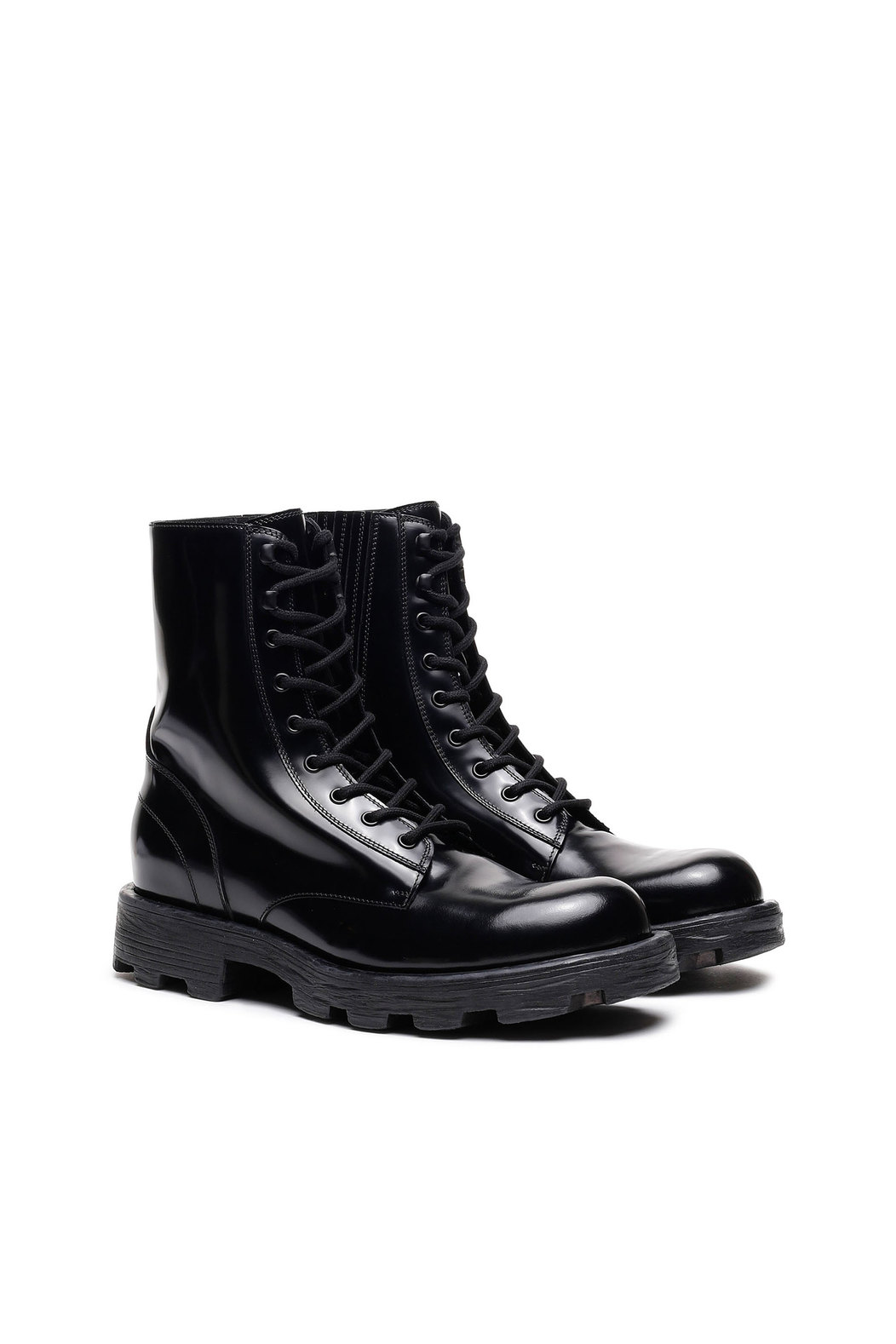Combat boots in glossed leather