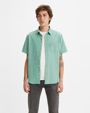 Short Sleeve Classic One Pocket Standard Fit Shirt | Levi