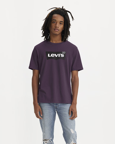 Classic Graphic T-Shirt | Levi