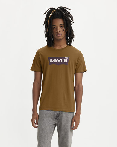 Classic Graphic T-Shirt | Levi