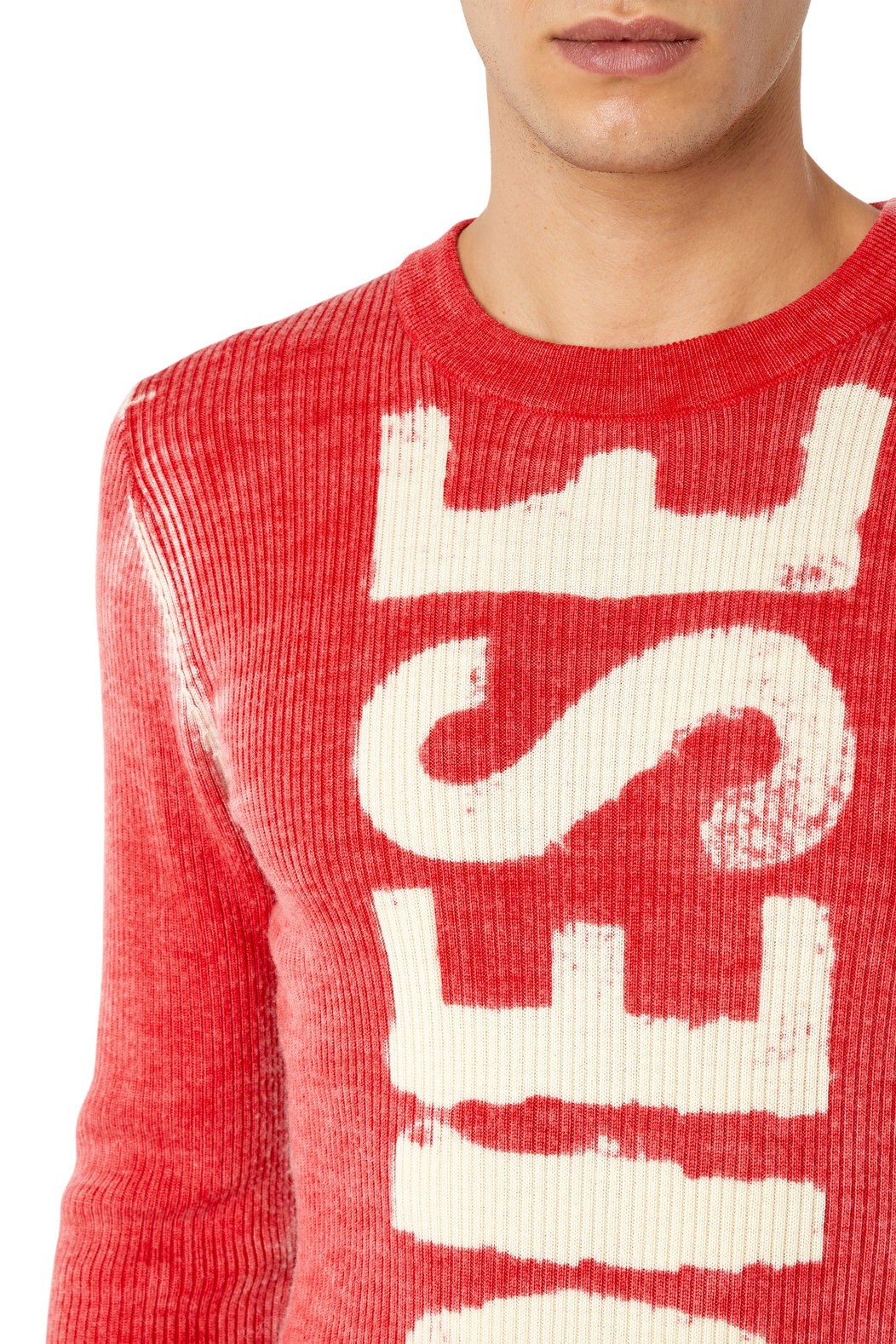 Wool jumper with bleeding-effect logo