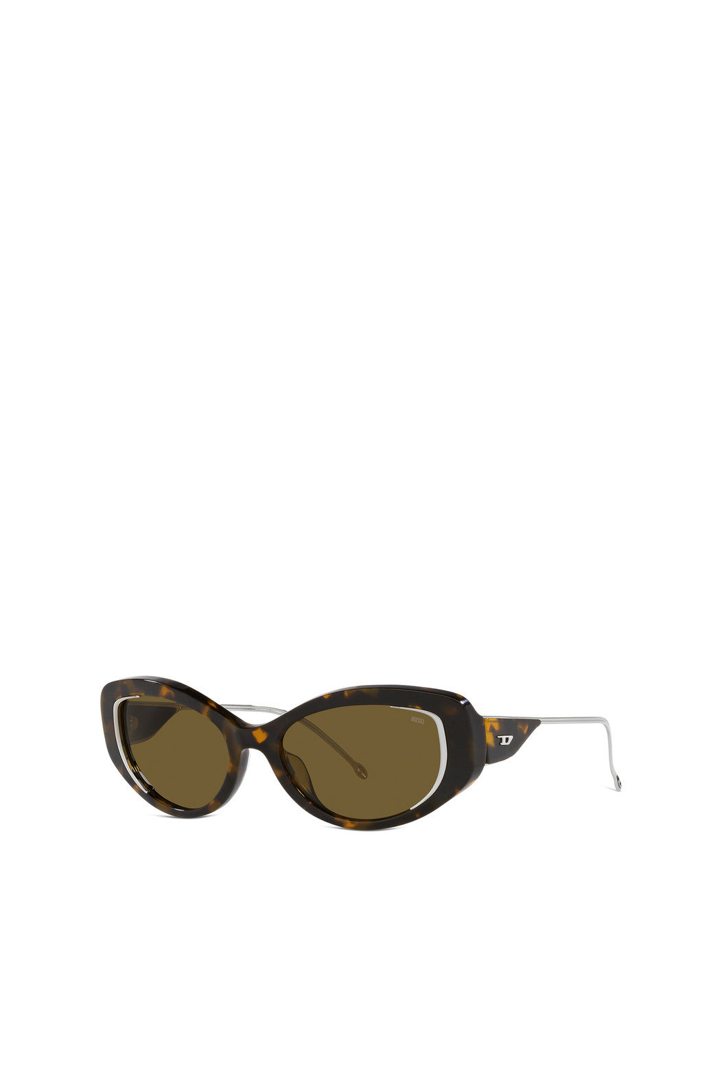 Cat-eye style sunglasses