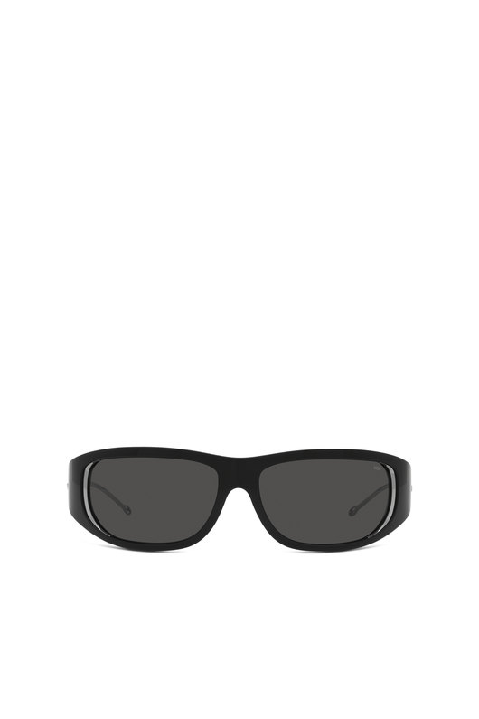 Wraparound style sunglasses