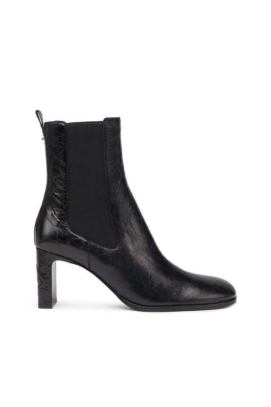 D-Giove AB - Heeled Chelsea boots in wrinkled leather