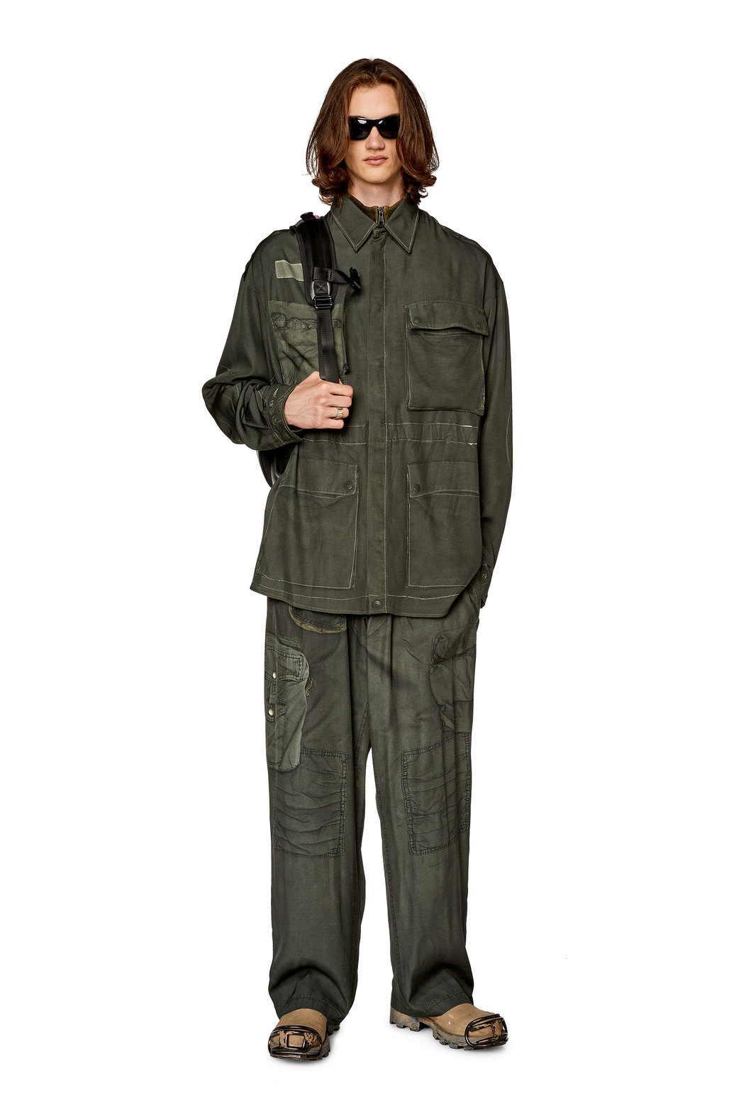 Trompe l'oeil trousers with military print