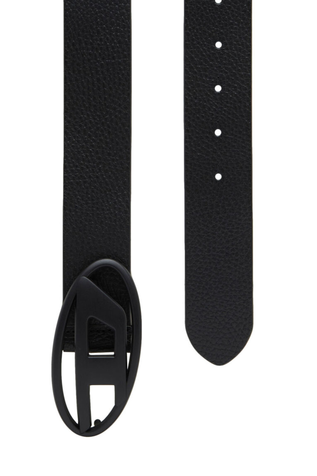 Reversible belt with oval D buckle