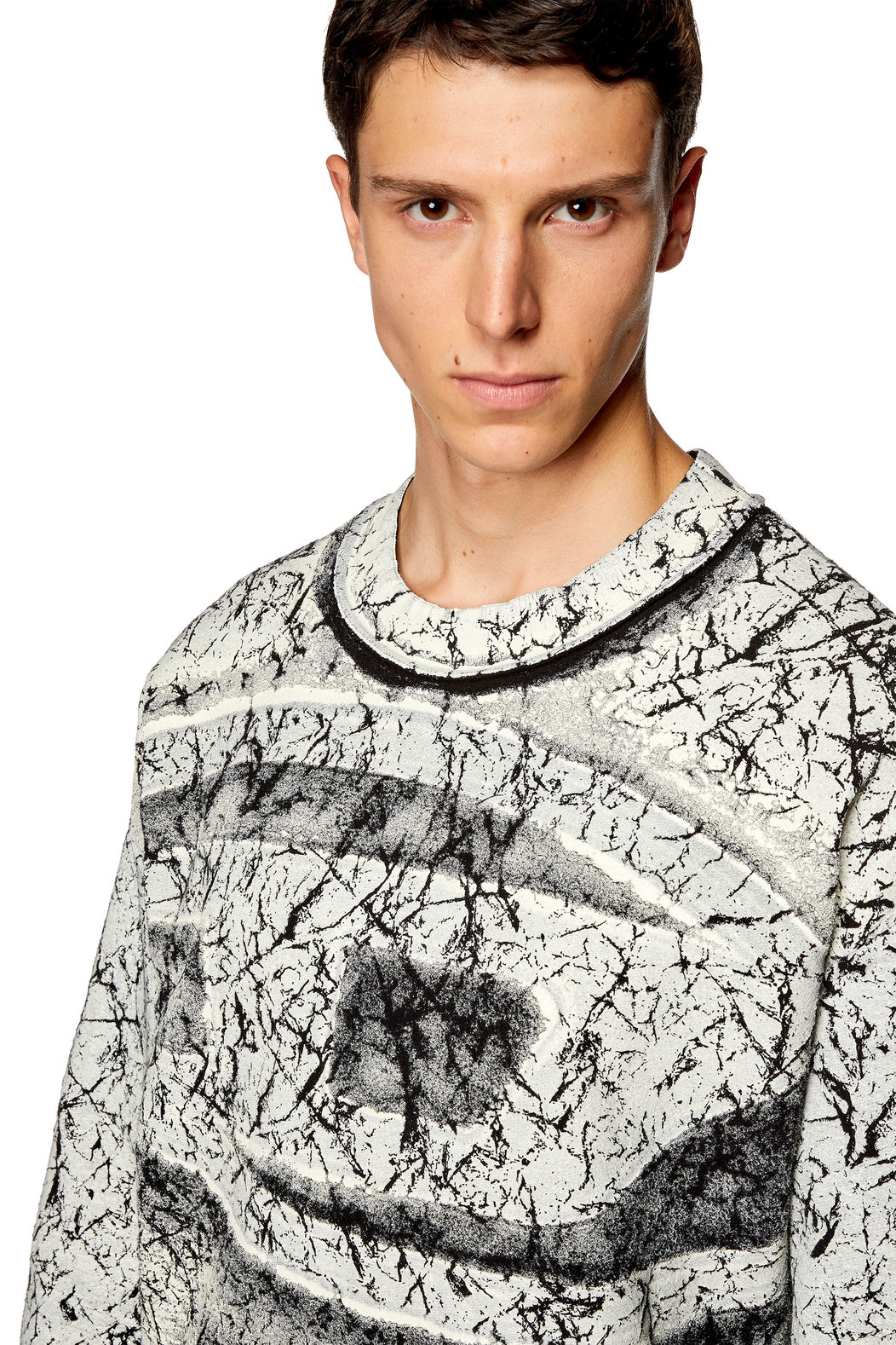 Sweatshirt with cracked coating