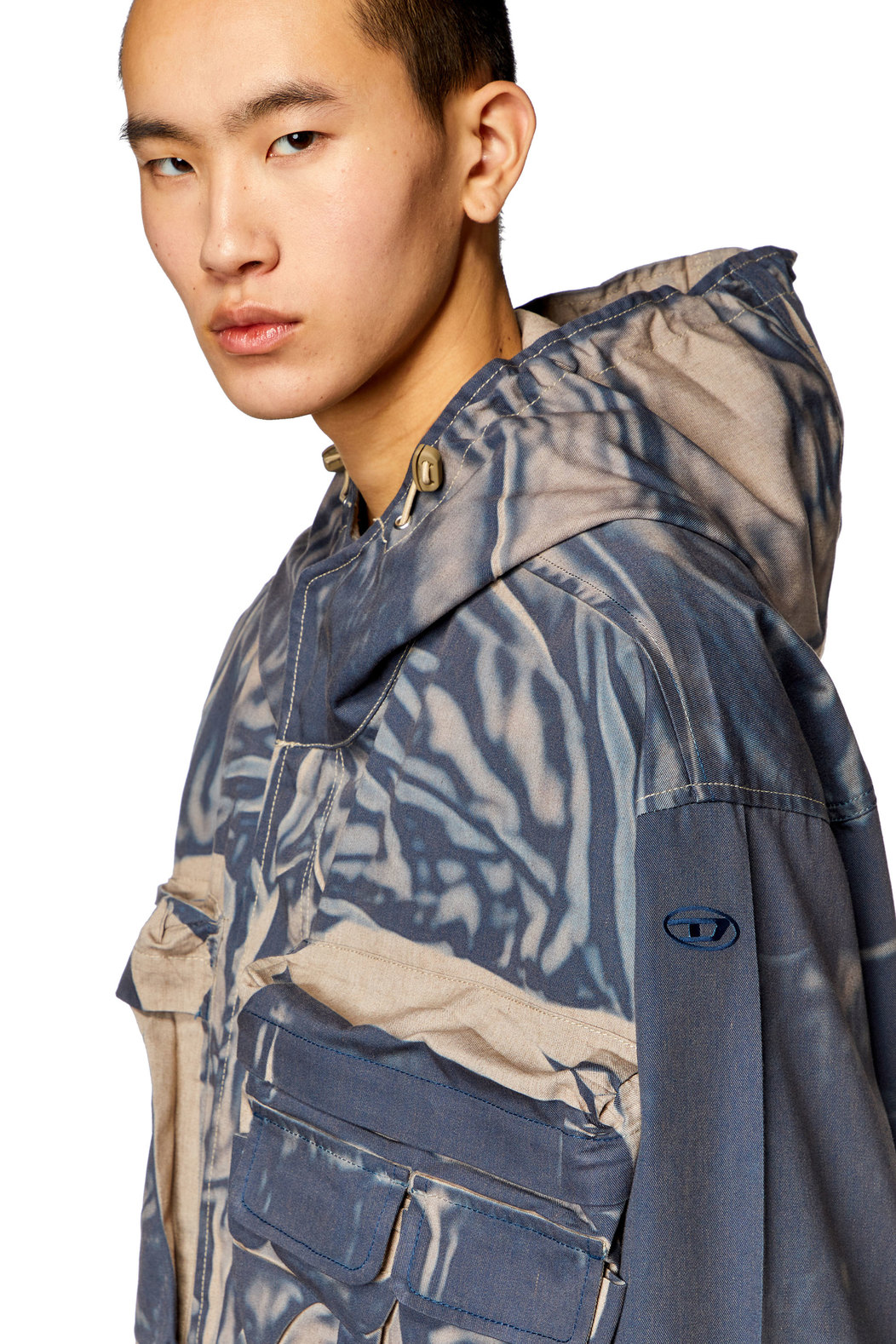 Cargo jacket with creased print