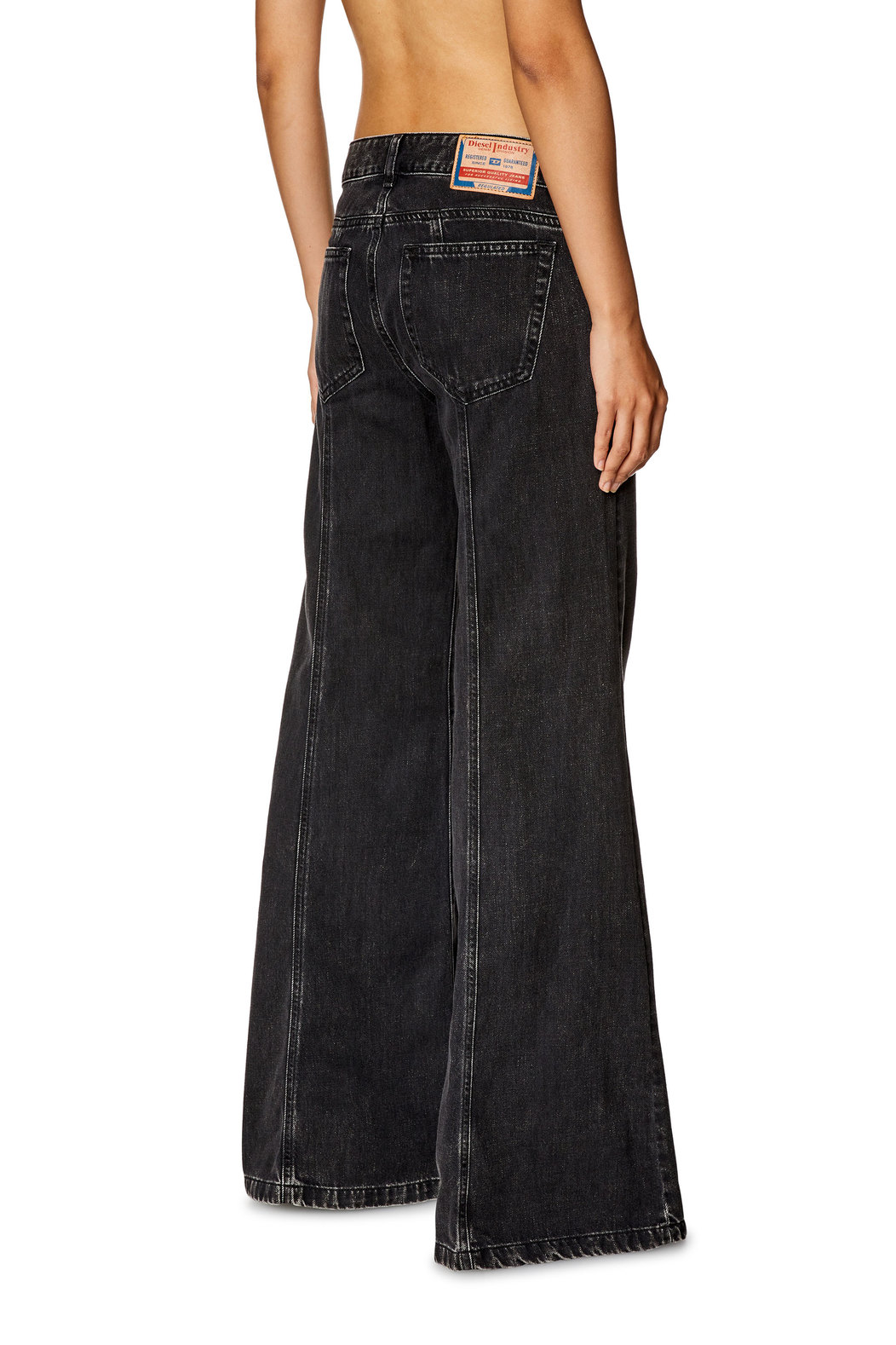 Bootcut and Flare Jeans - D-Akii