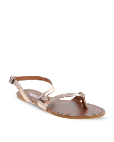 Madison New York Flat Sandals Gold | Zando